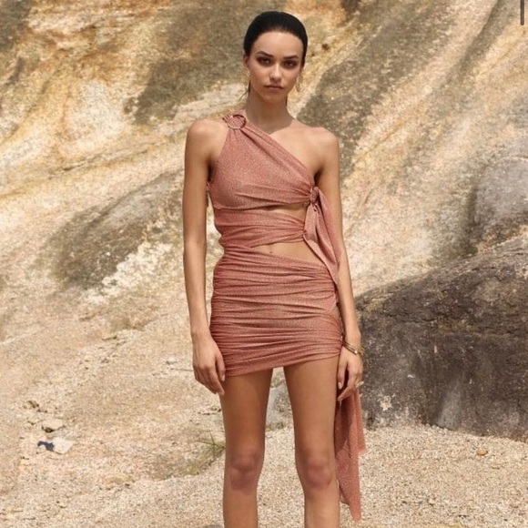 Gaia Mini Dress in Brick
Bronx and Banco size xs with room. Firm on price - Picture 5 of 5